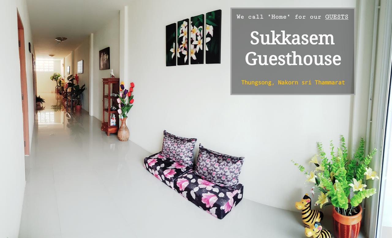 Sukkasem Guesthouse Thungsong Thung Song Luaran gambar