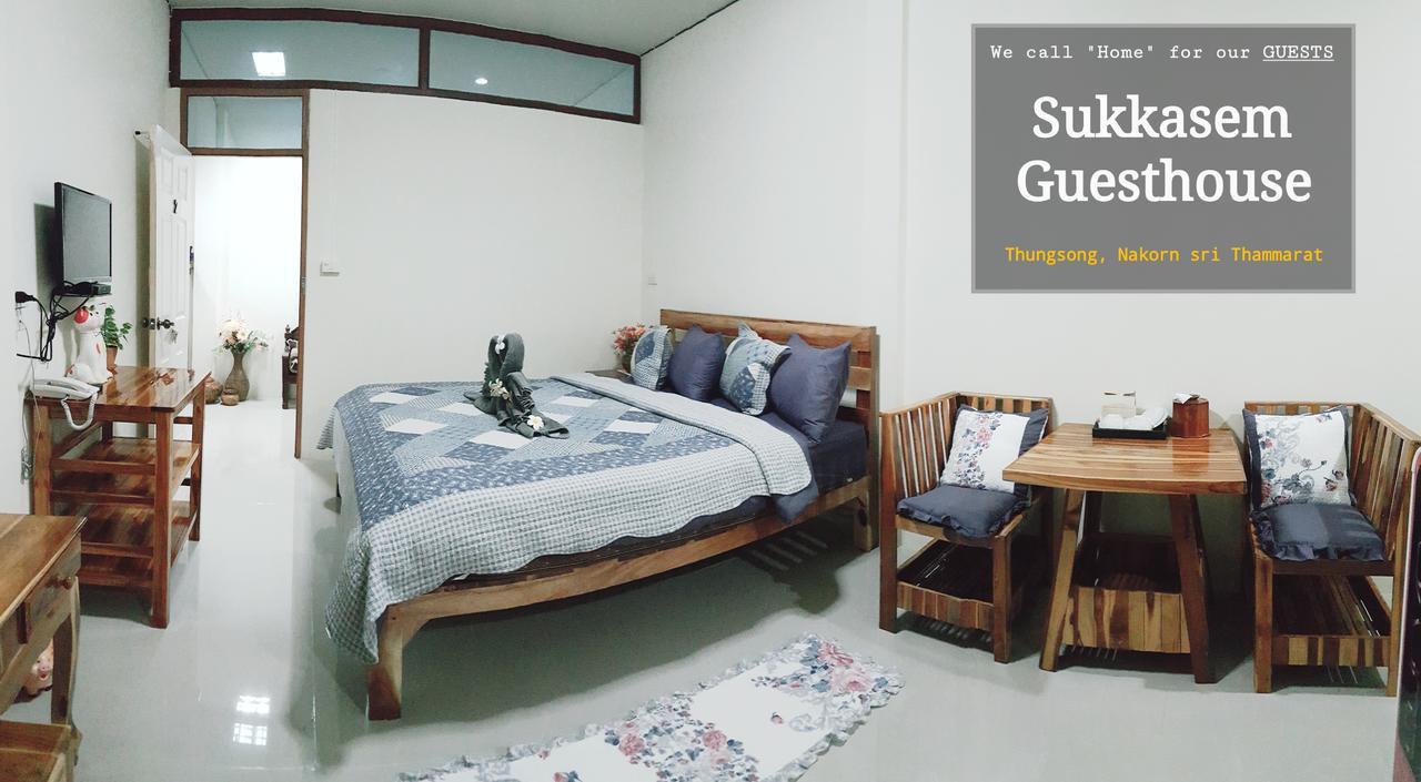 Sukkasem Guesthouse Thungsong Thung Song Luaran gambar